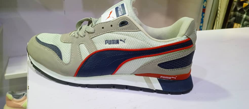 PUMA SPORTS SHOE